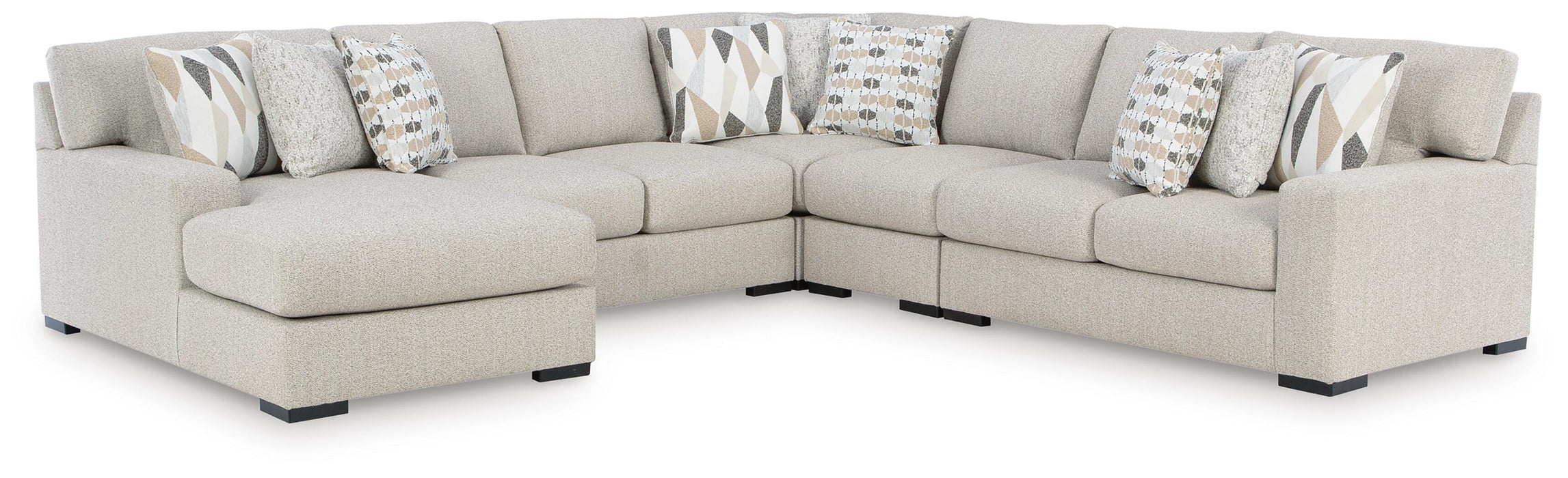 Laurelgrove Sectional with Chaise