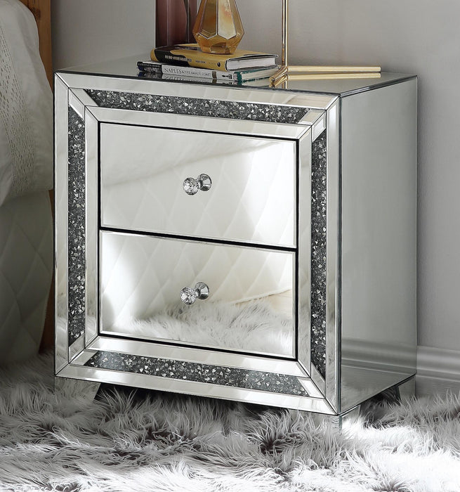 Noralie Mirrored & Faux Diamonds Accent Table